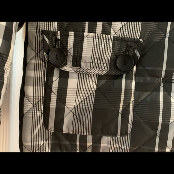 Jacket - Picture 2 of 4